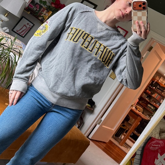Hufflepuff sweatshirt - Picture 2 of 10